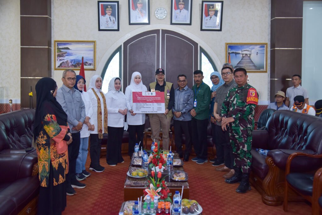 Kerusakan Parah di Pesisir Selatan! Komisi VIII DPR RI Temukan Fasilitas Ibadah dan Sekolah Rusak, Pemerintah Daerah Butuh Dukungan Penuh Pusat