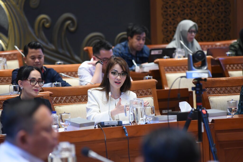 Andina Thresia Narang Desak Lemhannas Goes to Campus Masuk Pedalaman Kalimantan, NTT, hingga Papua!