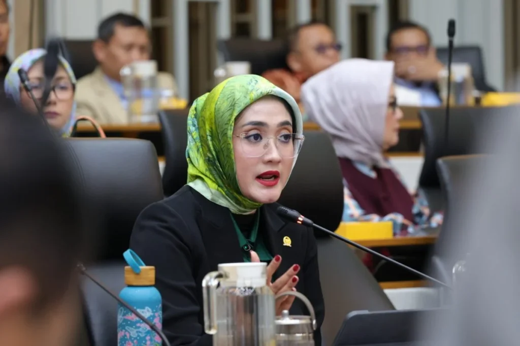 Rakyat Sesak Napas, Pemerintah Harus Kerahkan Seluruh Kekuatan Atasi Karhutla!